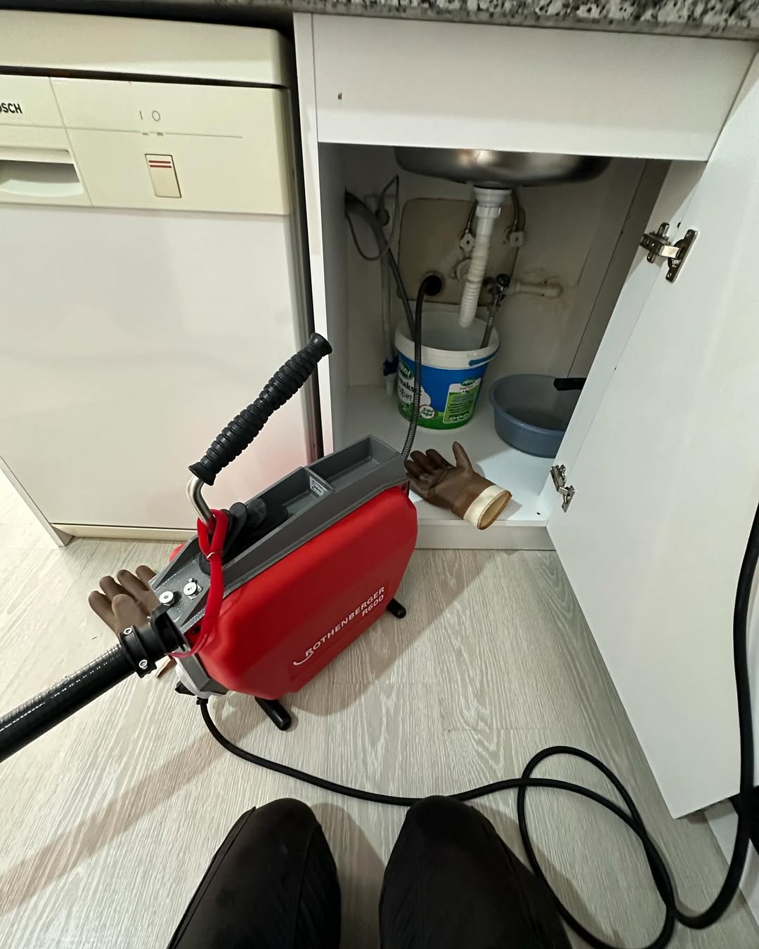 Lavabo Gideri Açma